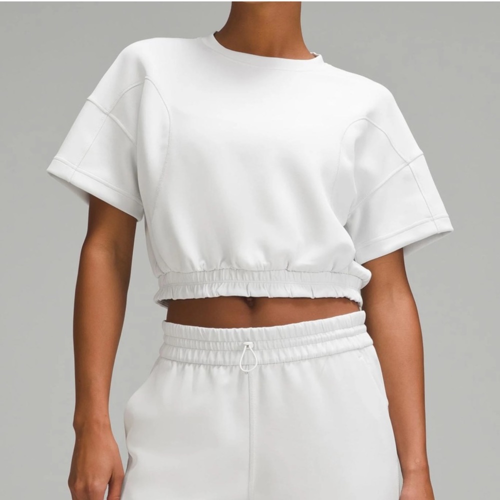 Women's Lululemon Softstreme Gathered Tee NWT